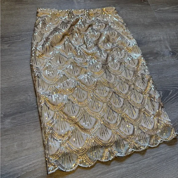 Lulu's Gold Embellished Pencil Skirt-Size M - Picture 3 of 11